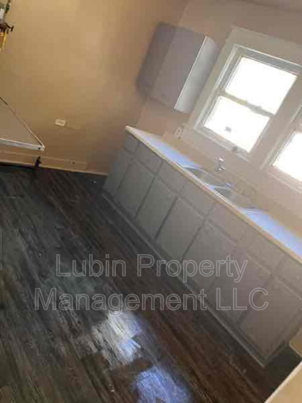 1500 Rayner St – photo 5