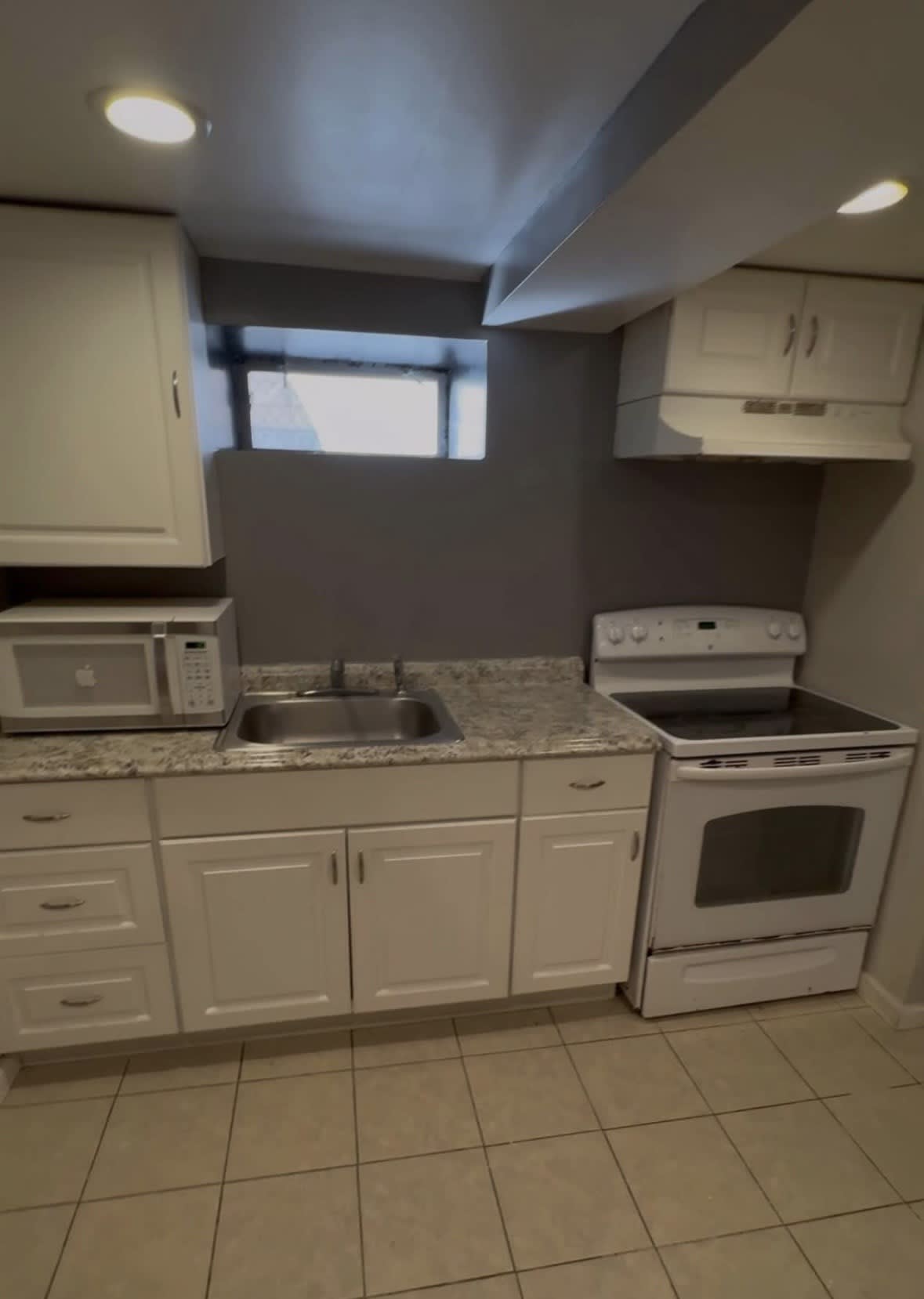 779 Capitol Ave – photo 3