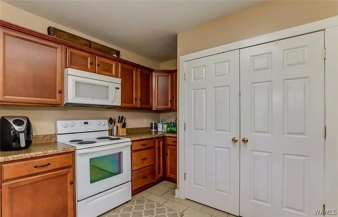 35 Beverly Heights – photo 3