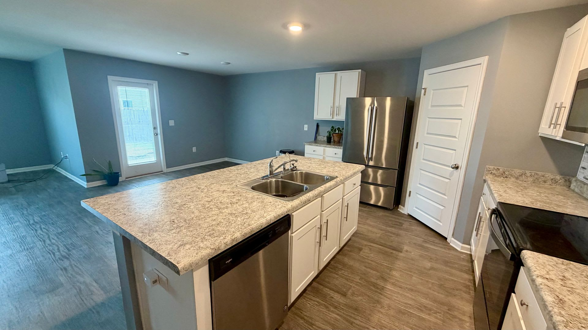 4113 Brighton Blvd – photo 5