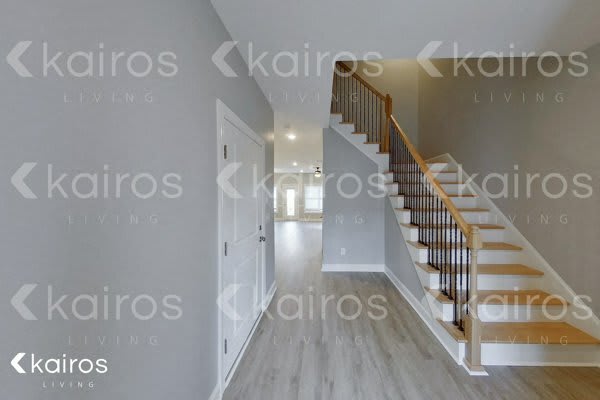 3717 Oak Leaf Way – photo 2