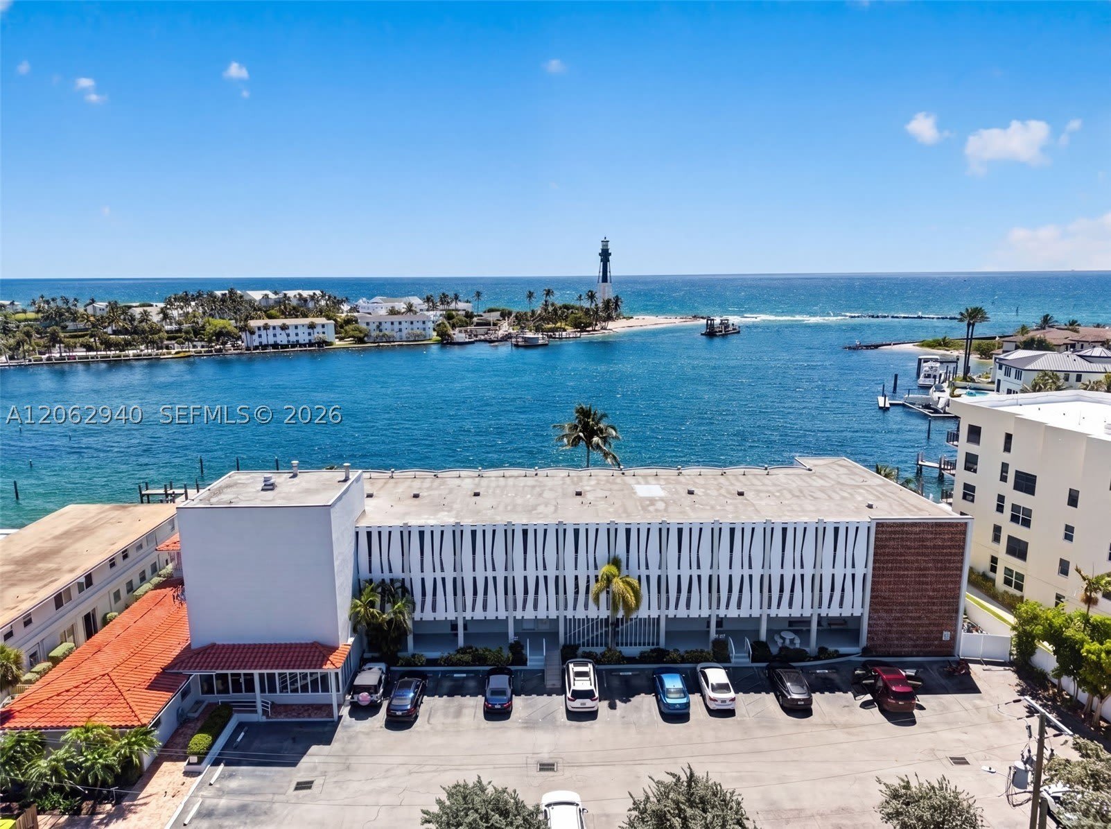 2508 Bay Dr – photo 2