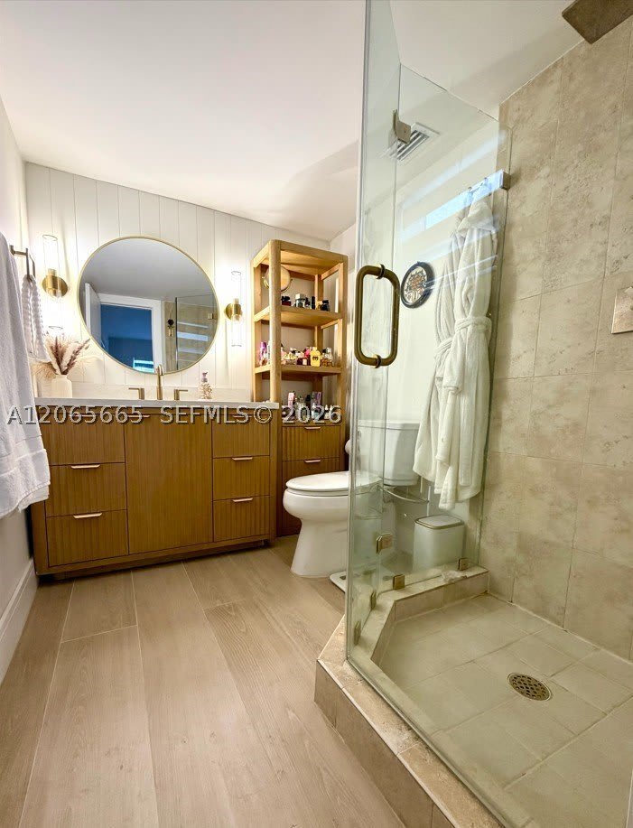3111 NE 51st St – photo 5
