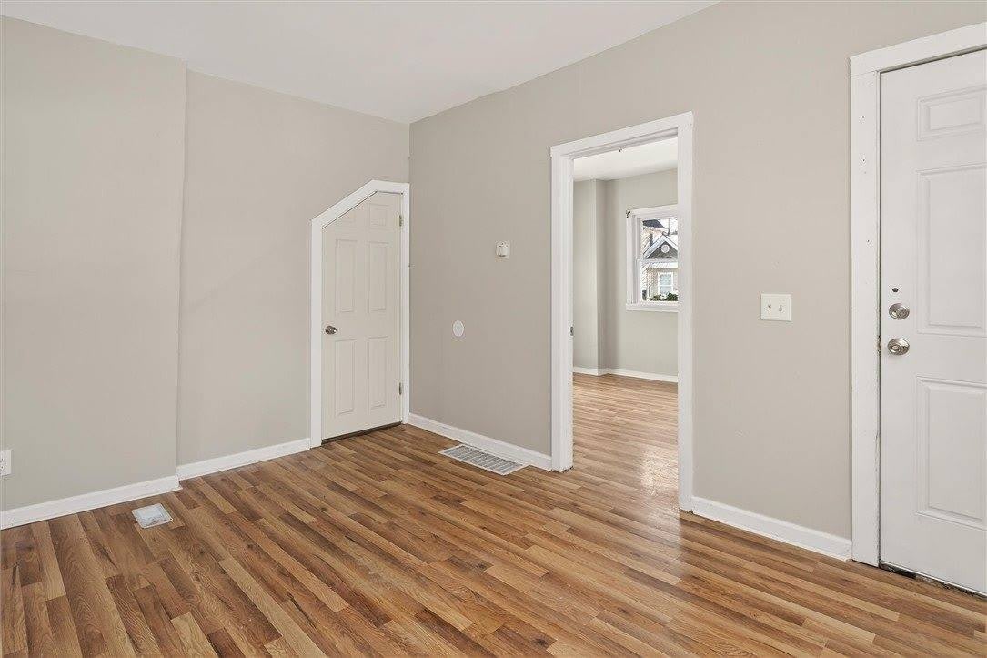 127 Conkey Avenue – photo 4