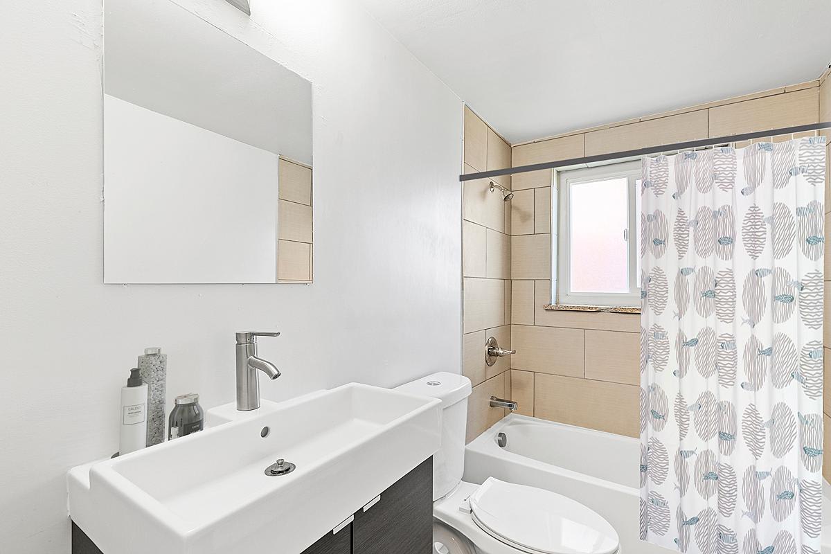 5300 E Asbury Avenue – photo 5