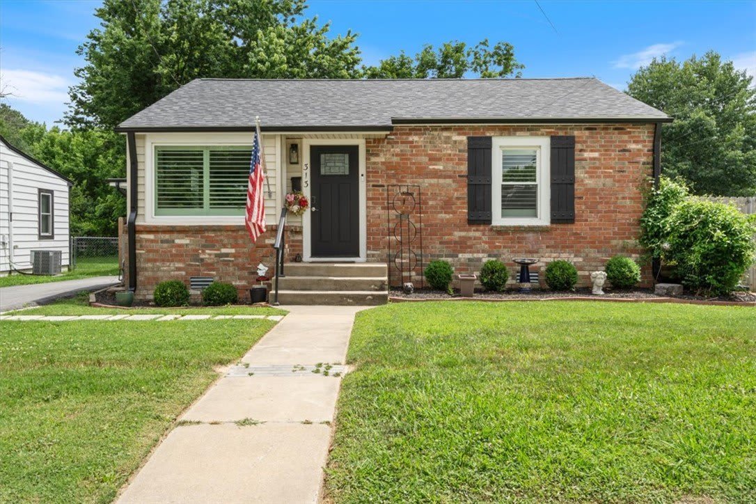 313 Quandt Avenue – photo 1