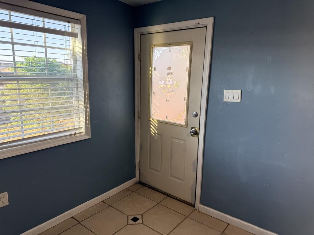 1120 W 5th – photo 2