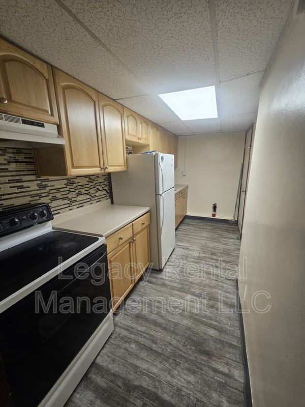 535 West Shawnee Avenue 1st FL – photo 3