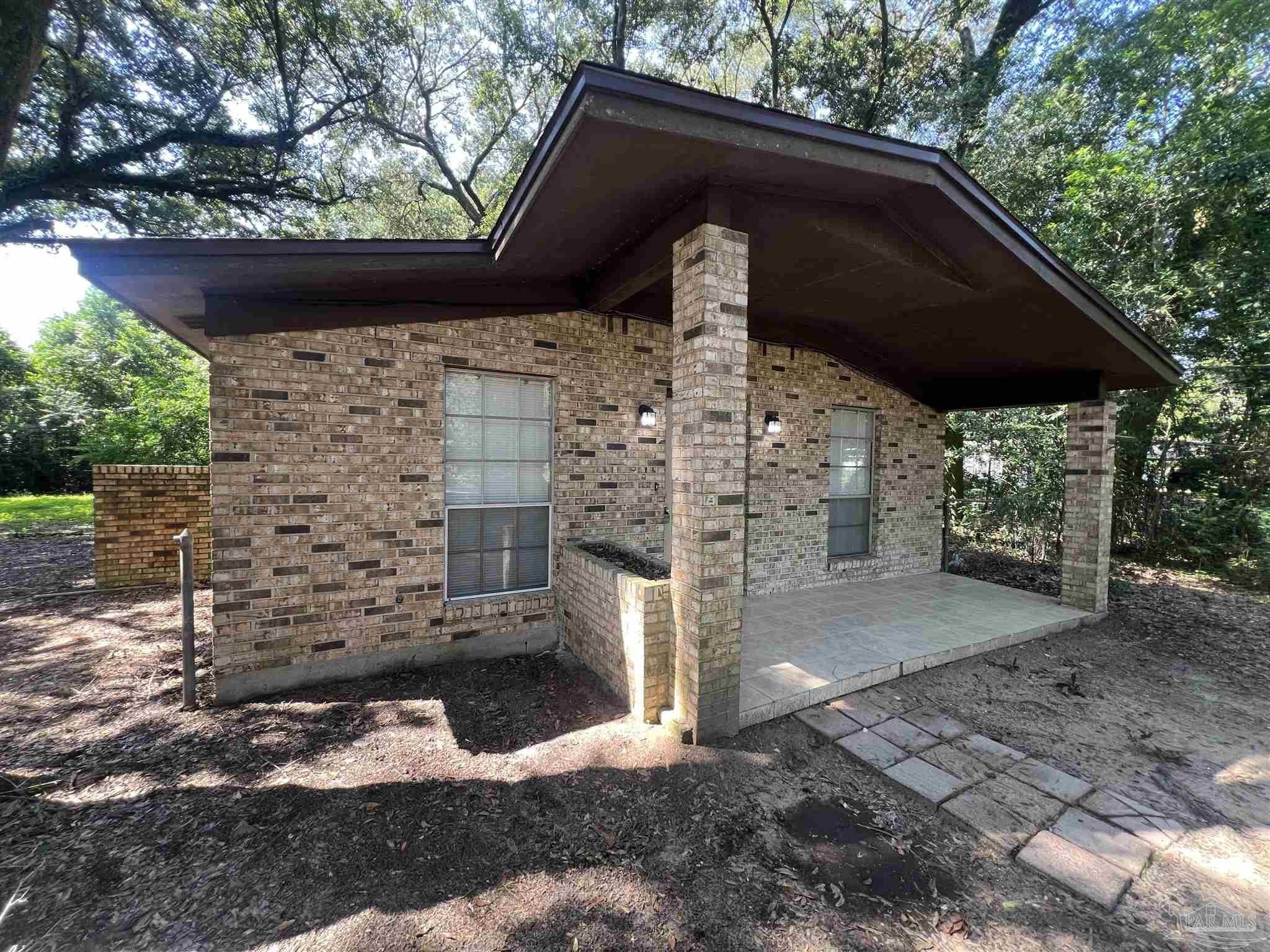 5859 Mapleton St – photo 2