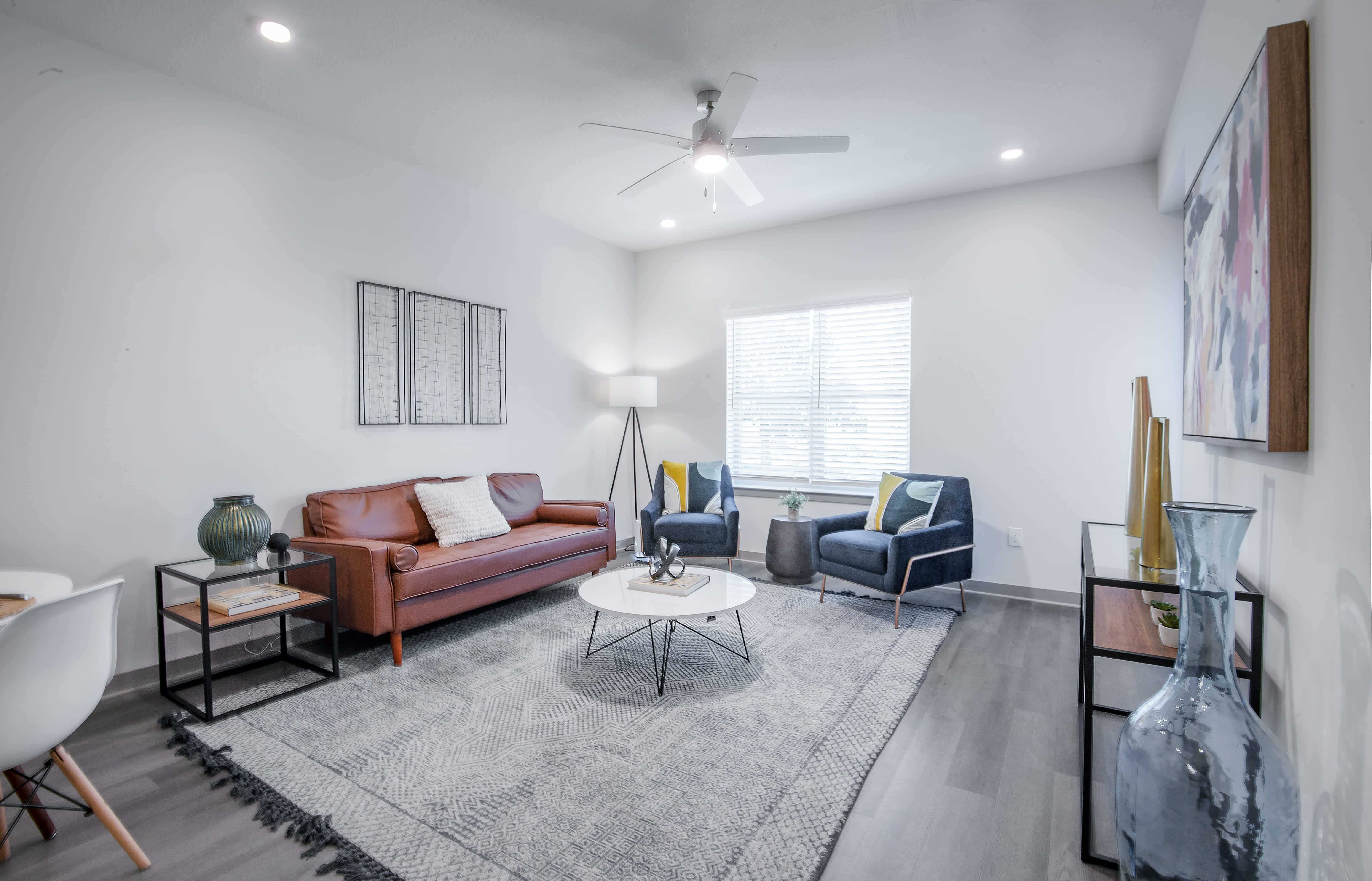 Axel Row Apartments – photo 5