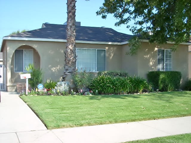6468 Zelzah Ave – photo 1