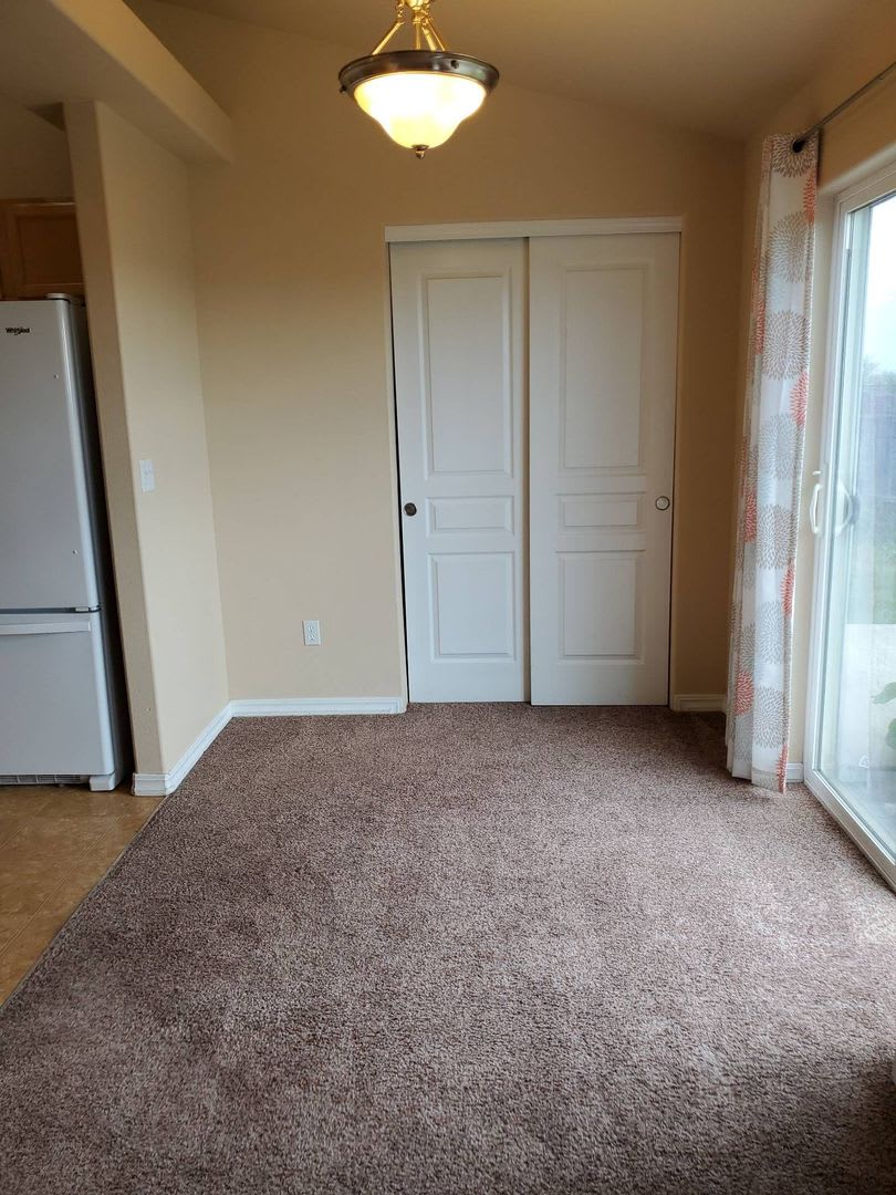 August Rent FREE – photo 5