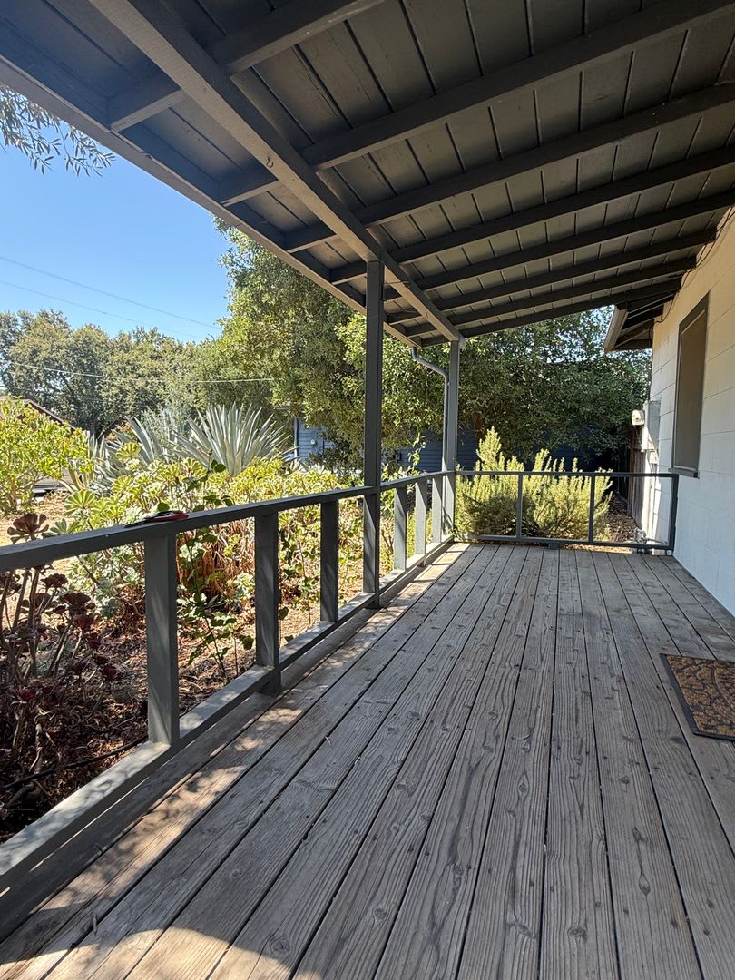 2 Bedroom 1 Bathroom Single Family Home just minutes to the historic Sonoma Plaza – photo 2