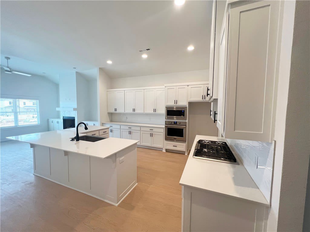 6304 SW Luna Lane – photo 3