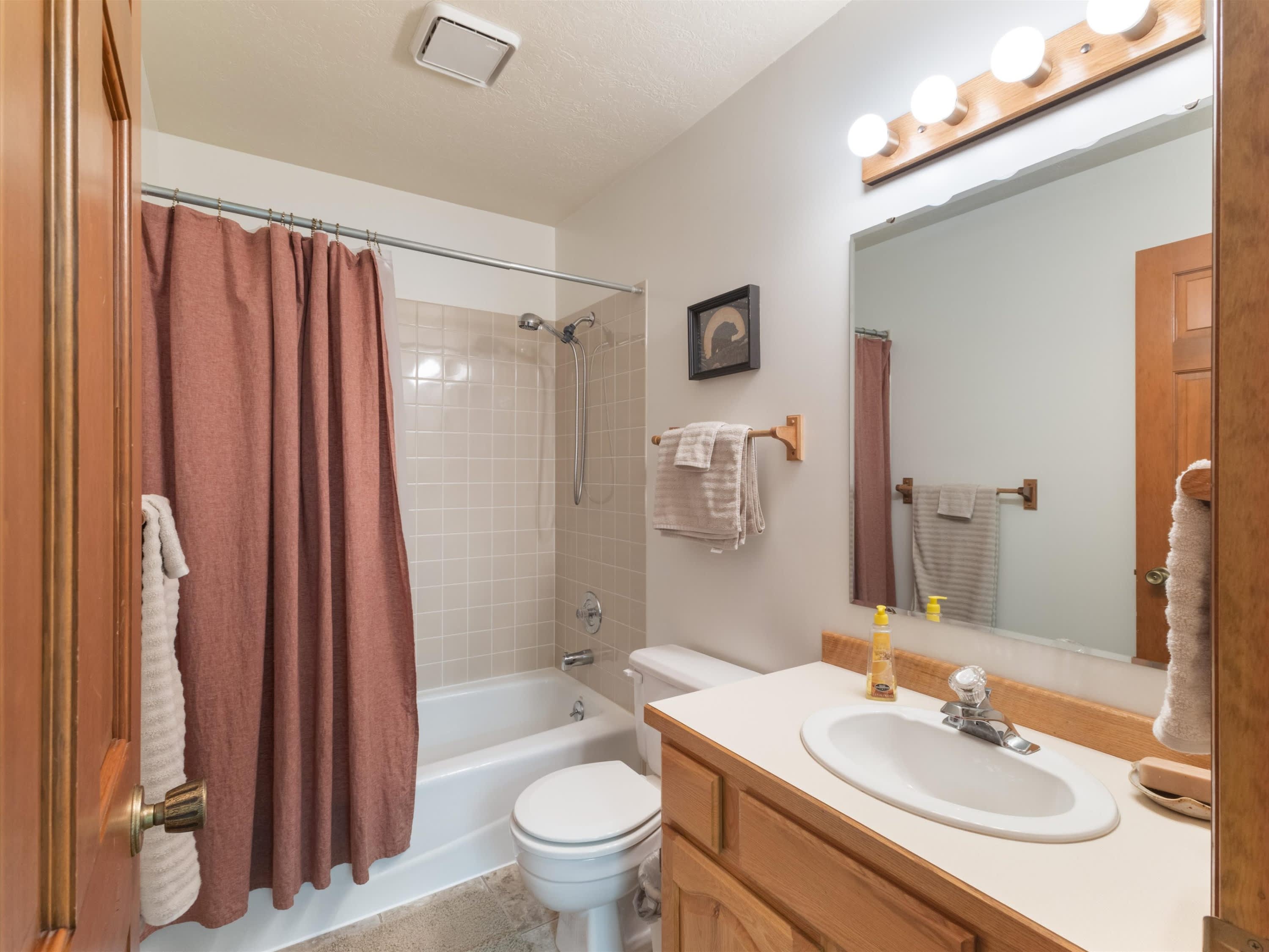 1712 West Olive Street – photo 3