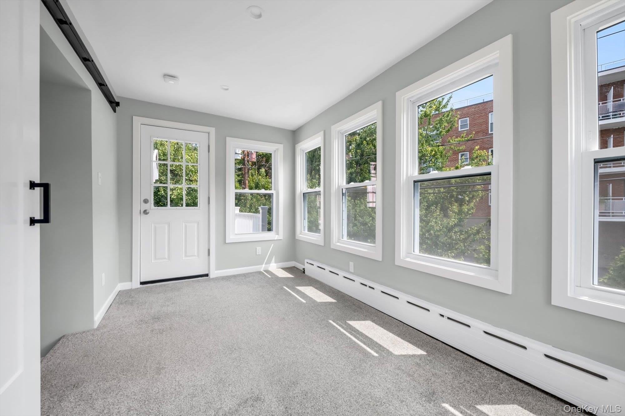 33 Central Drive – photo 2