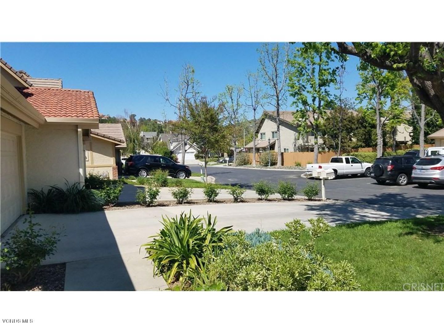 Bright And Beautiful 3 Bedroom + 3 Bathroom Home Agoura Hills Home – photo 3
