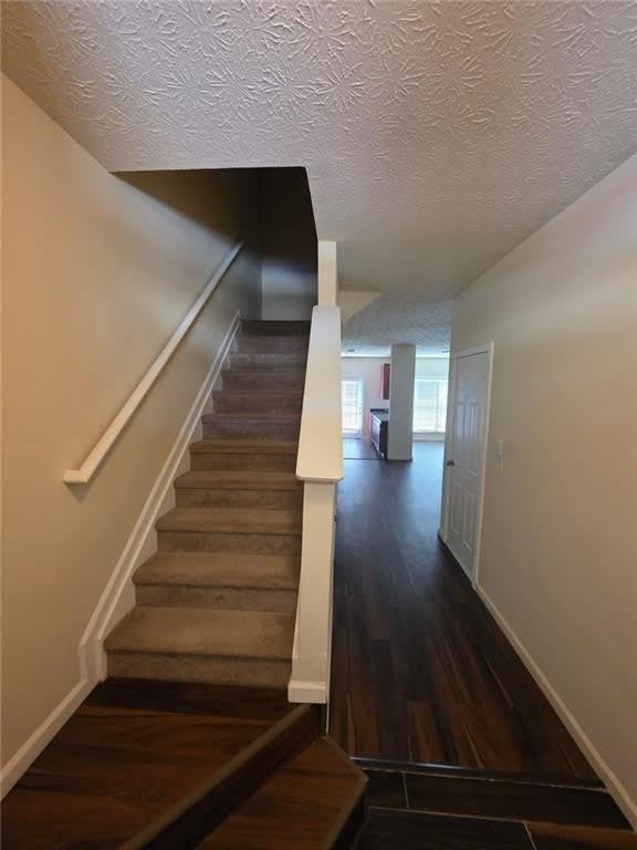 4332 Park Gate Drive – photo 3