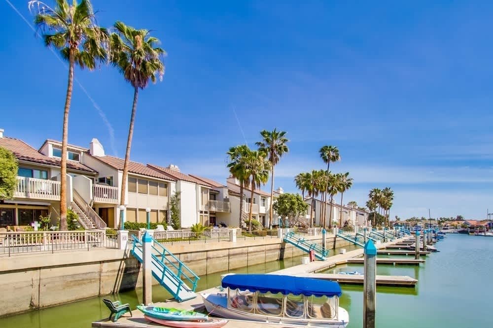 3 Bedroom Condo on the Bay! – photo 2