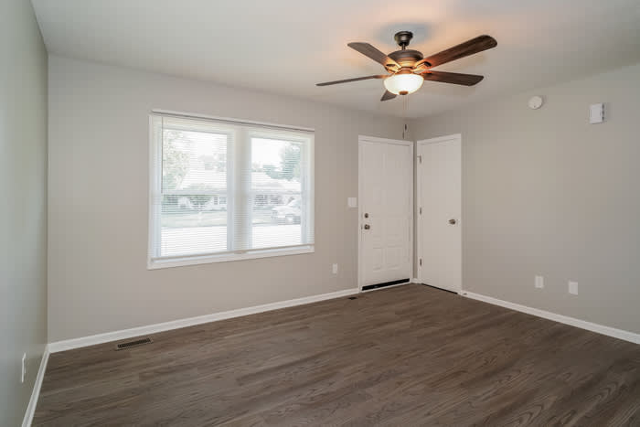 5219 Heathwood Drive – photo 2