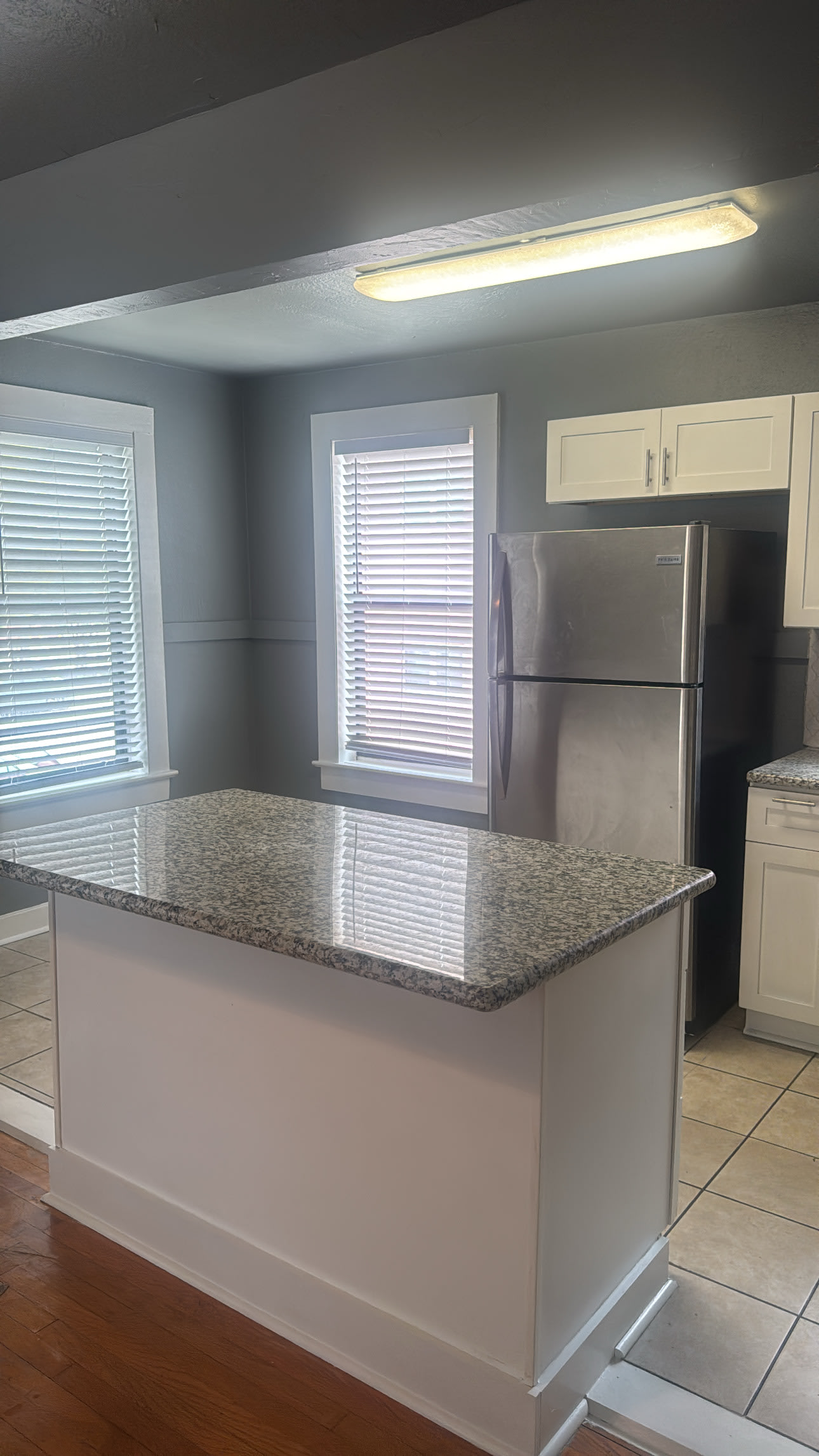 621 Laurel St – photo 2