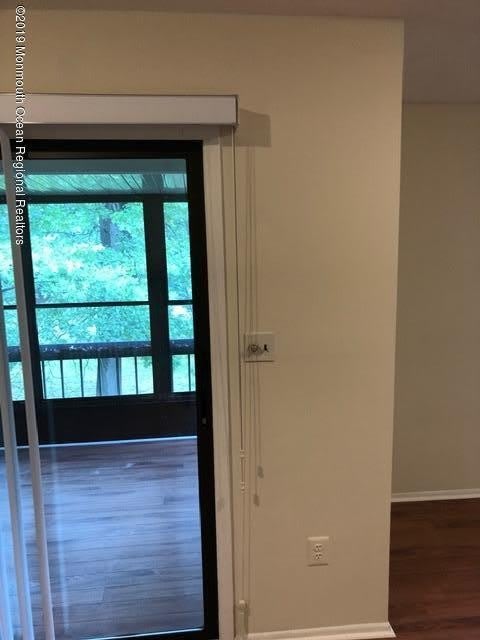 171 Amberly Drive – photo 5