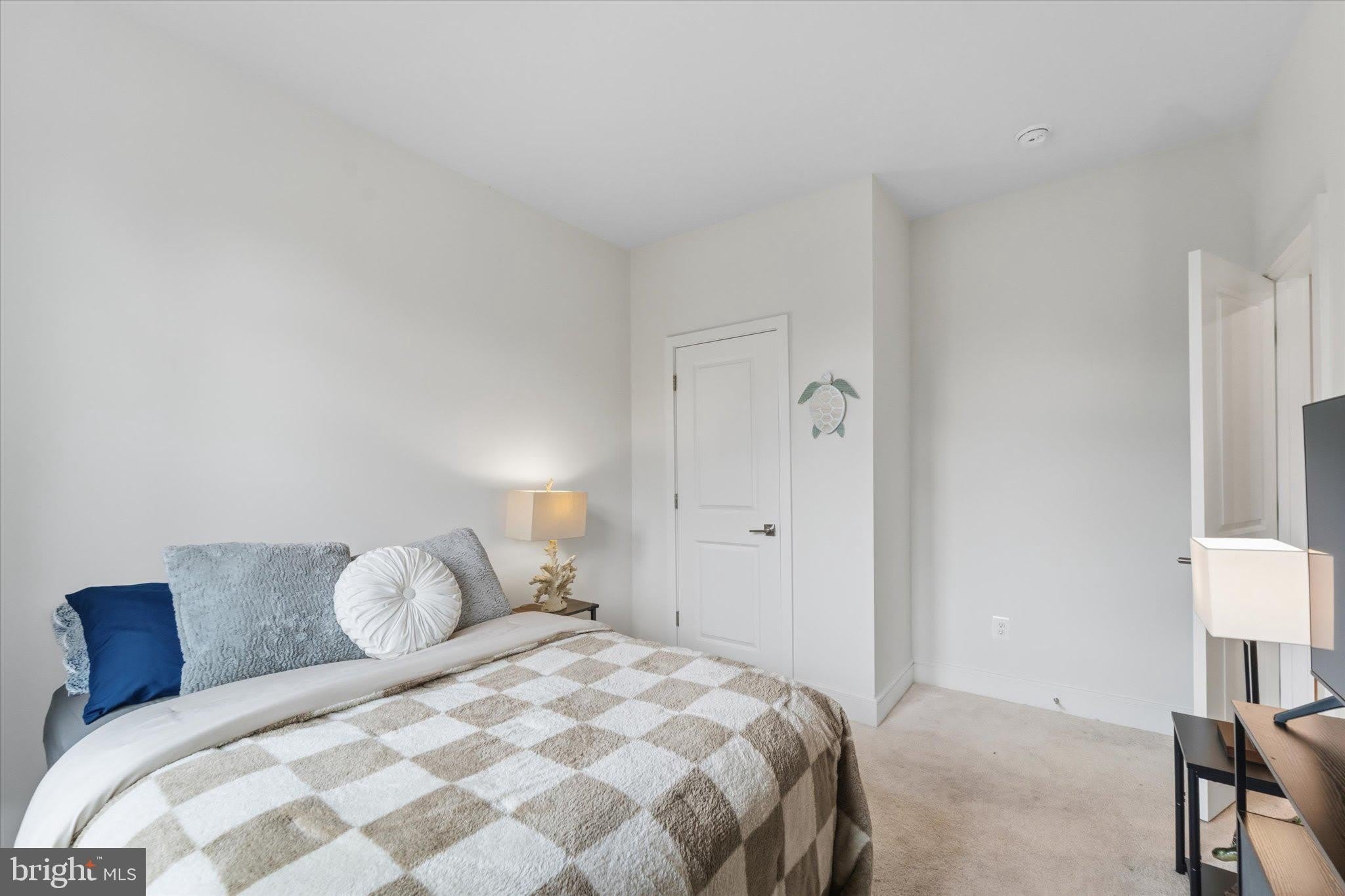 4256 FROST Street – photo 5