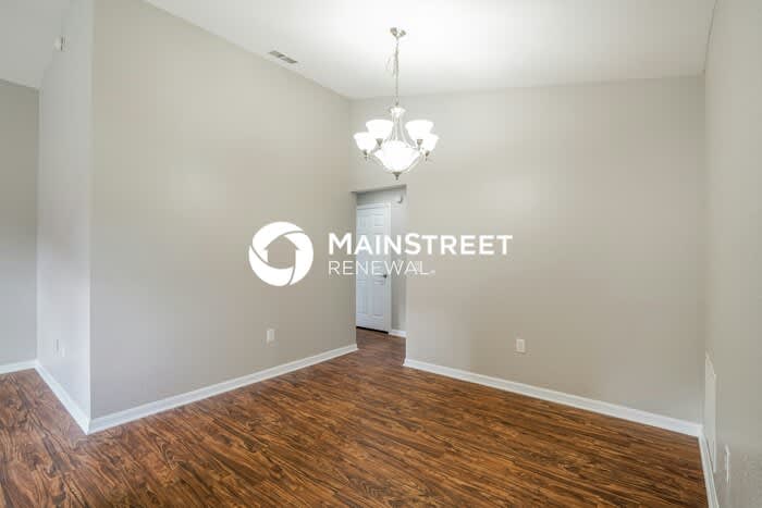 2049 Country Manor Street – photo 5