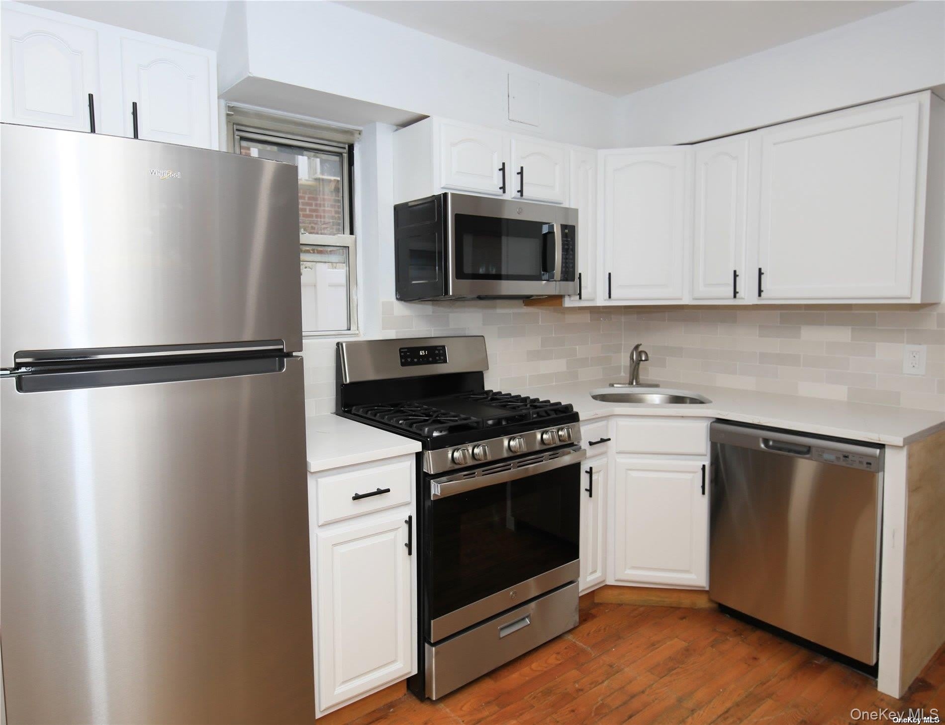 750 E Broadway – photo 3