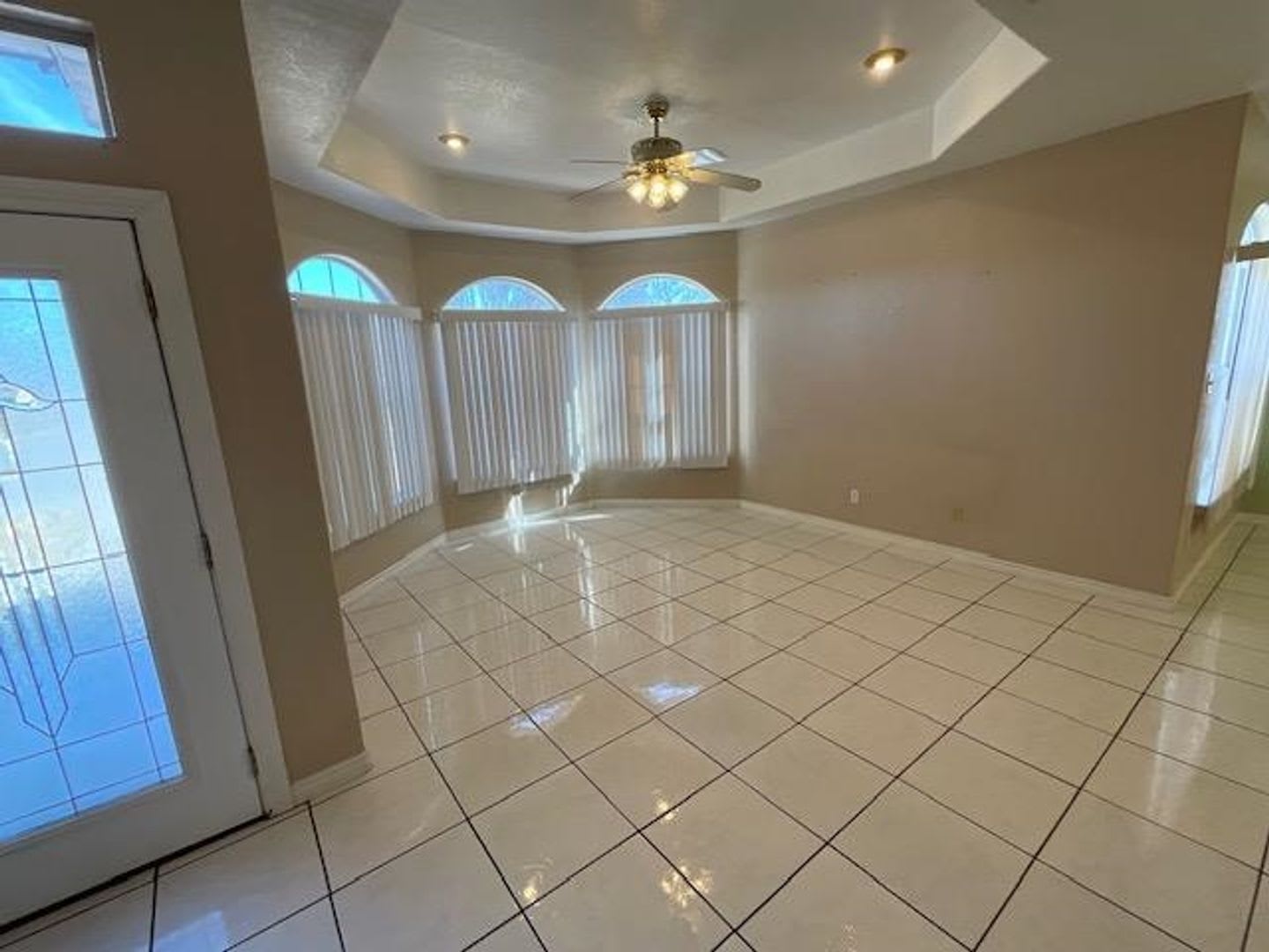 Beautiful Two Story Home With Versatile Living Space – photo 3