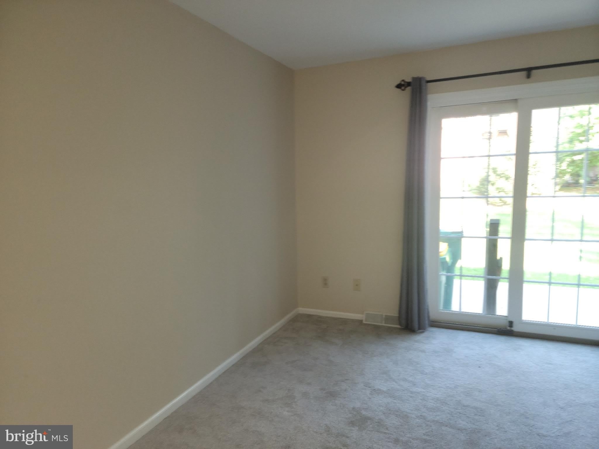 4517 N HEDGEROW Drive – photo 3