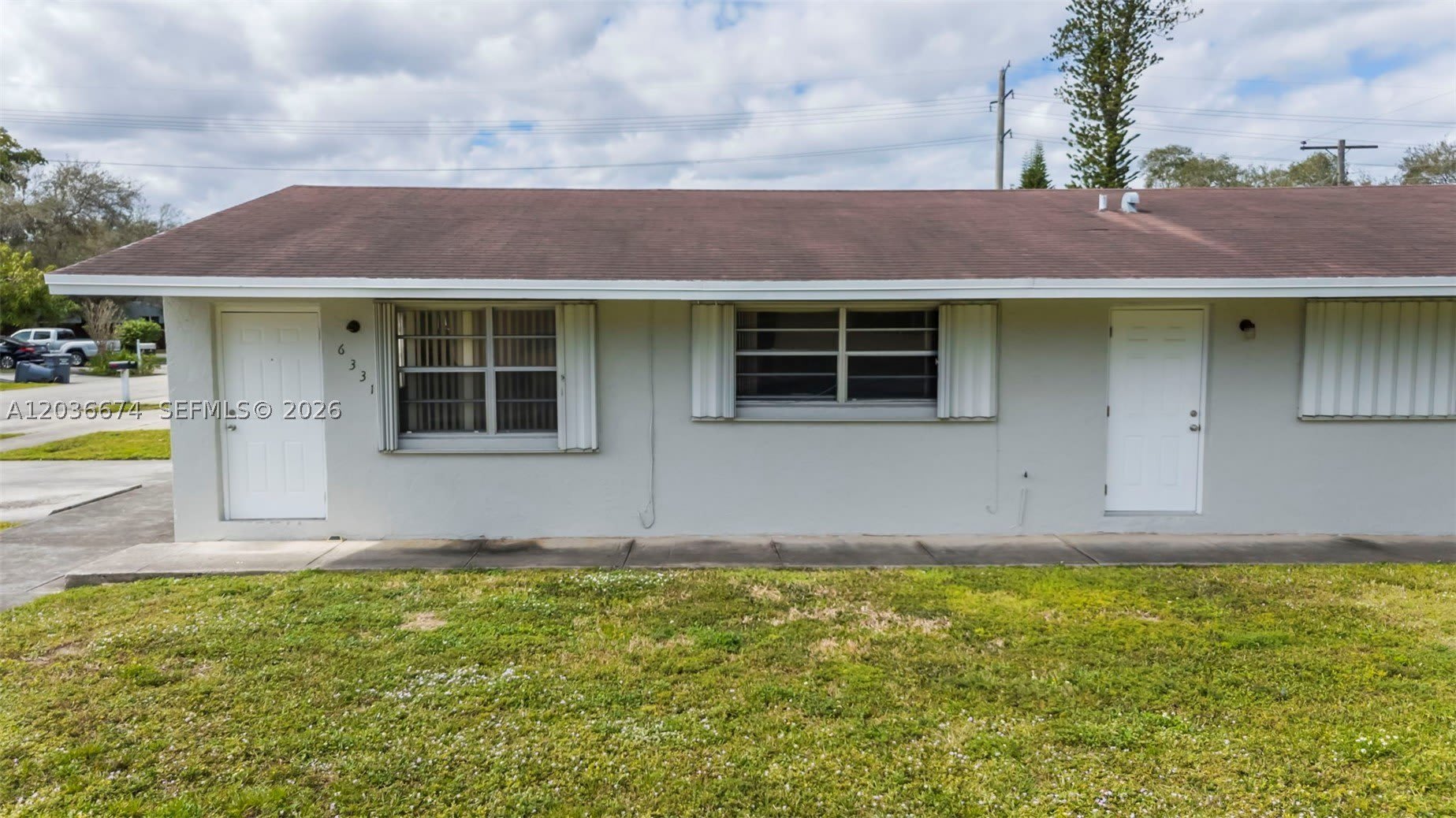 6331 Pierce St – photo 2