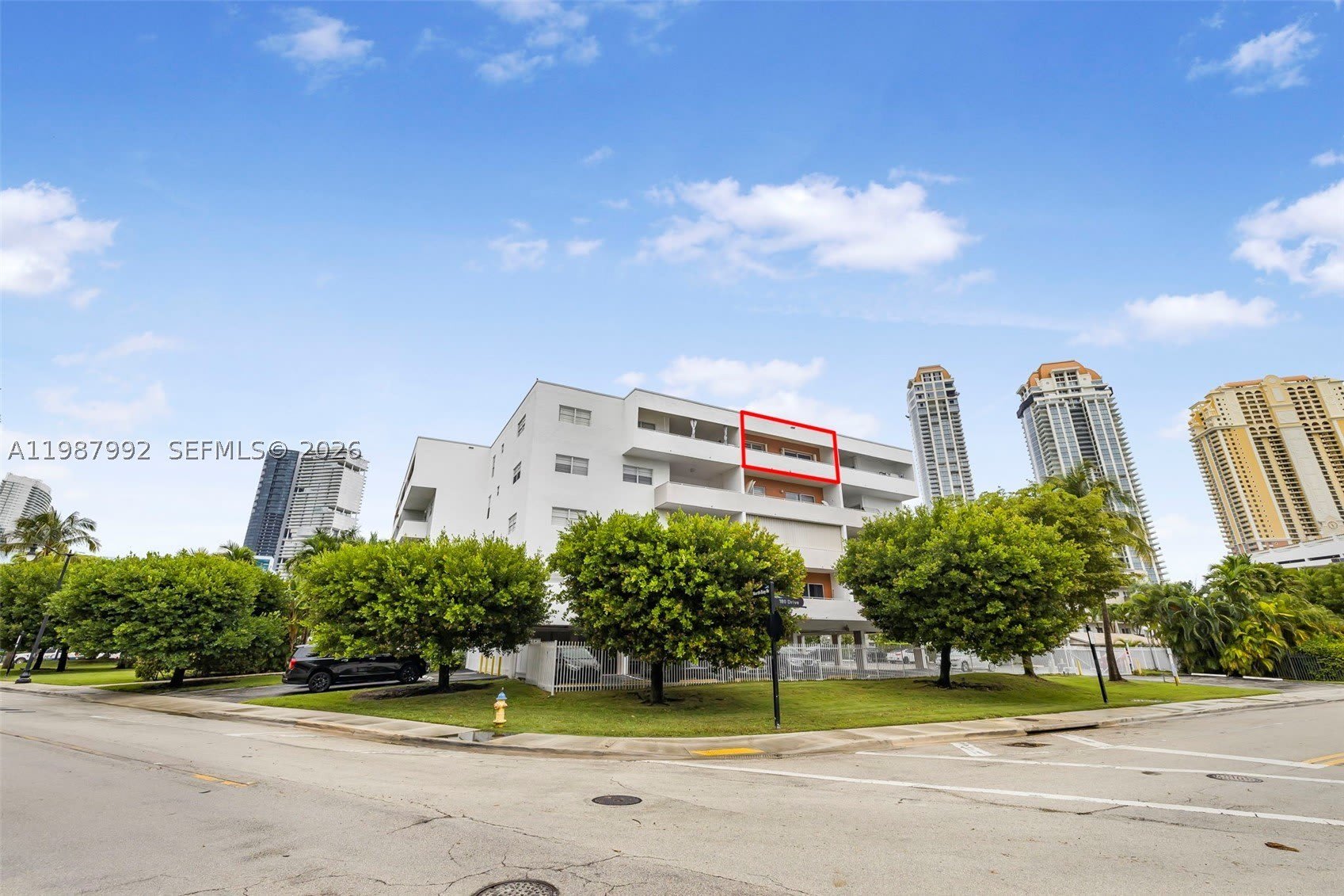 18001 N Bay Rd – photo 1