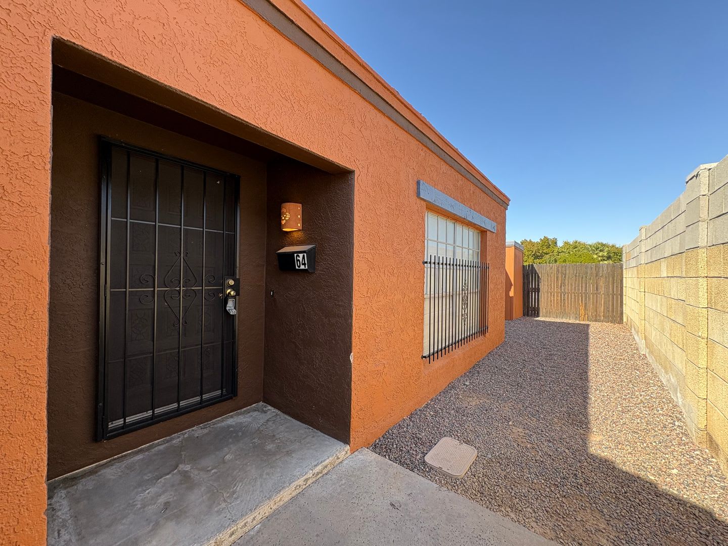 Mesa 2 Bedroom 1 Bath in Triplex Building – photo 1