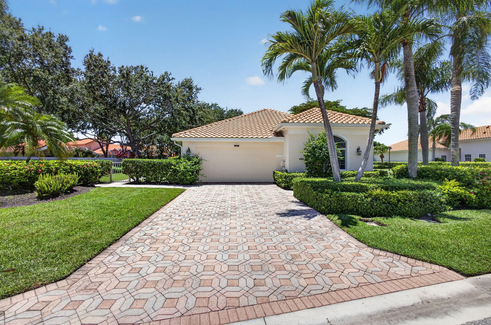 1048 DIAMOND HEAD Way – photo 3