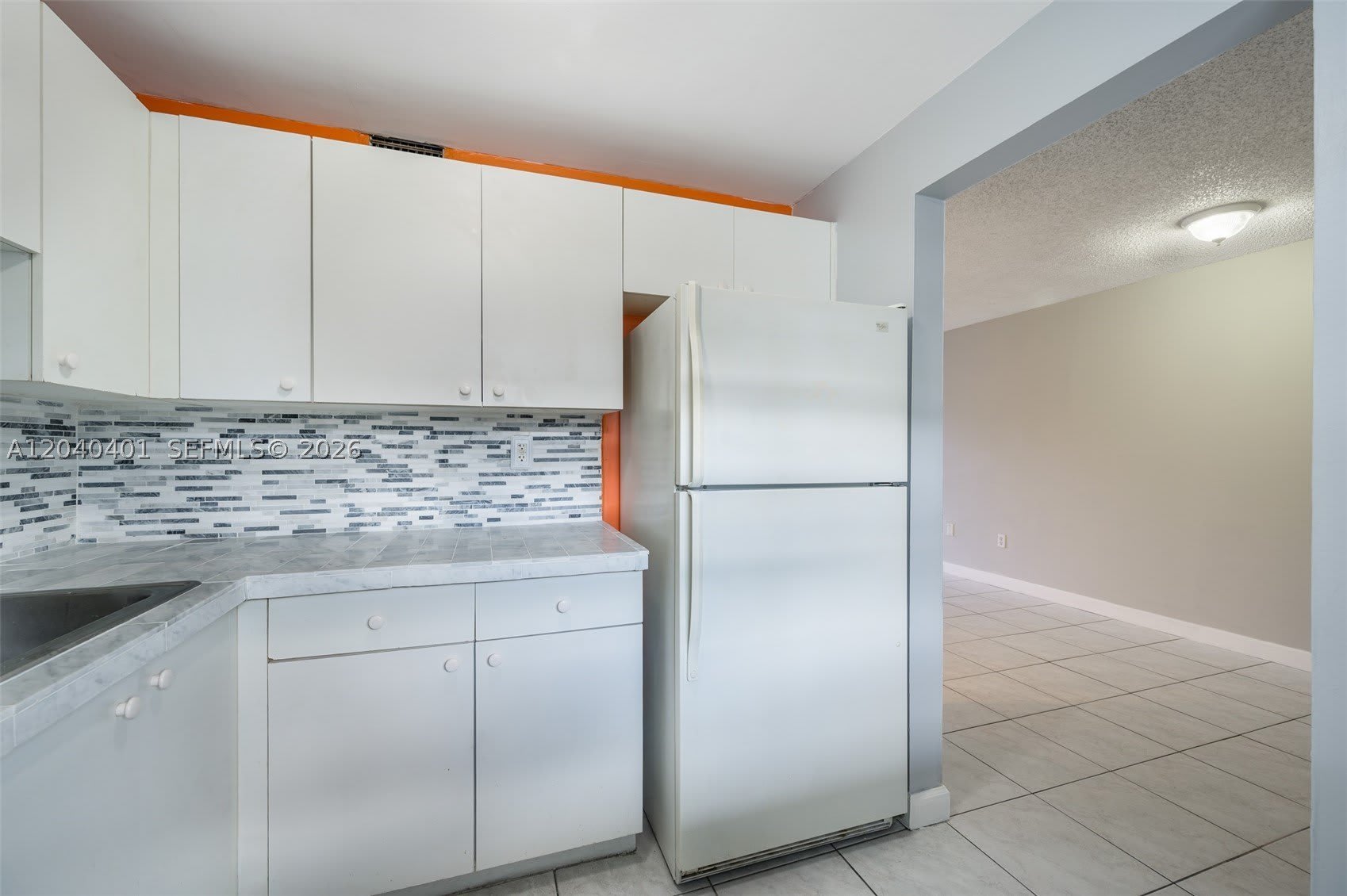 1725 W 60th St – photo 4