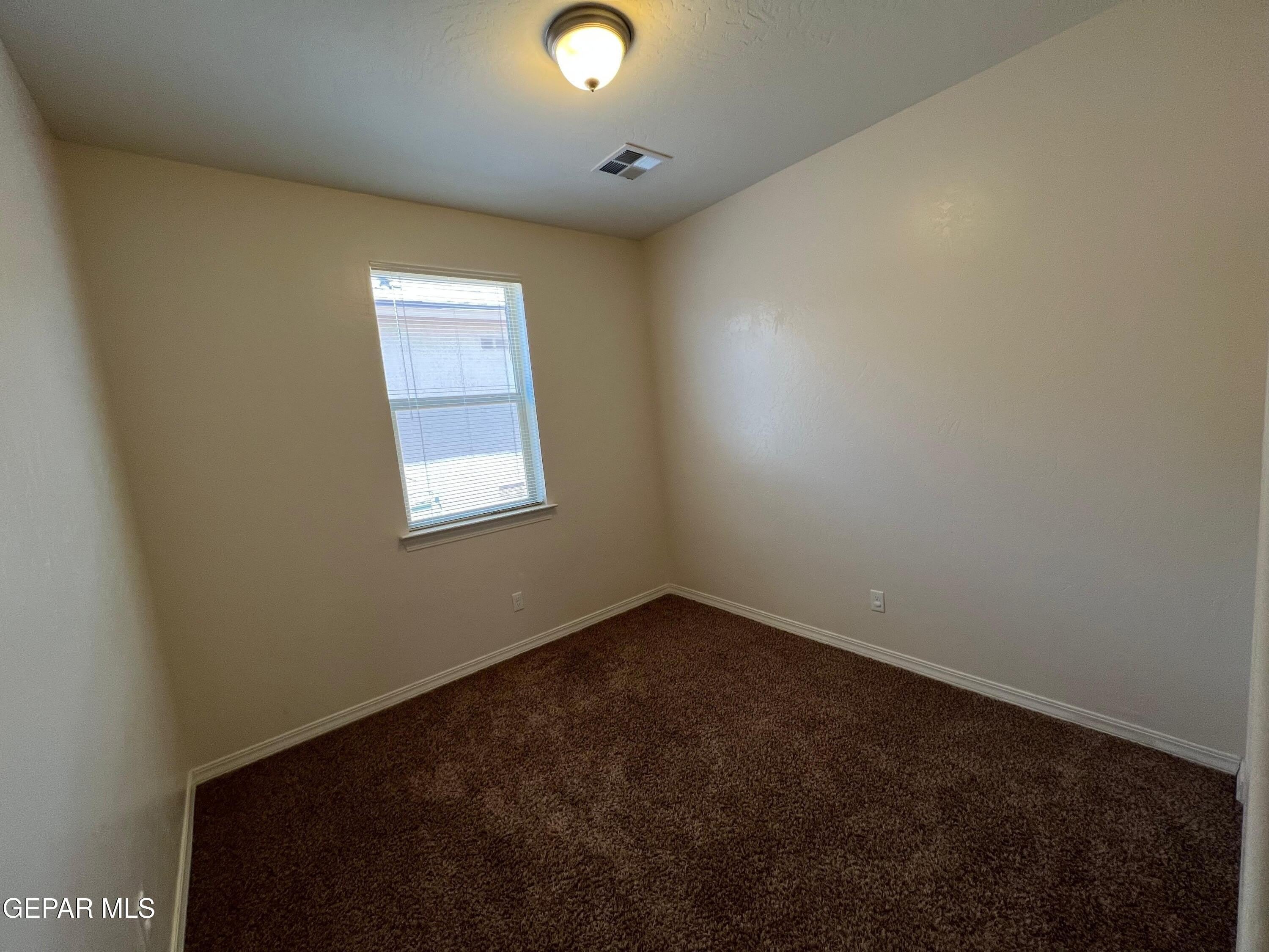 147 N MANZANITA Drive – photo 5