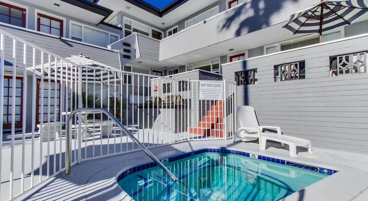 2613 Mission Blvd – photo 3