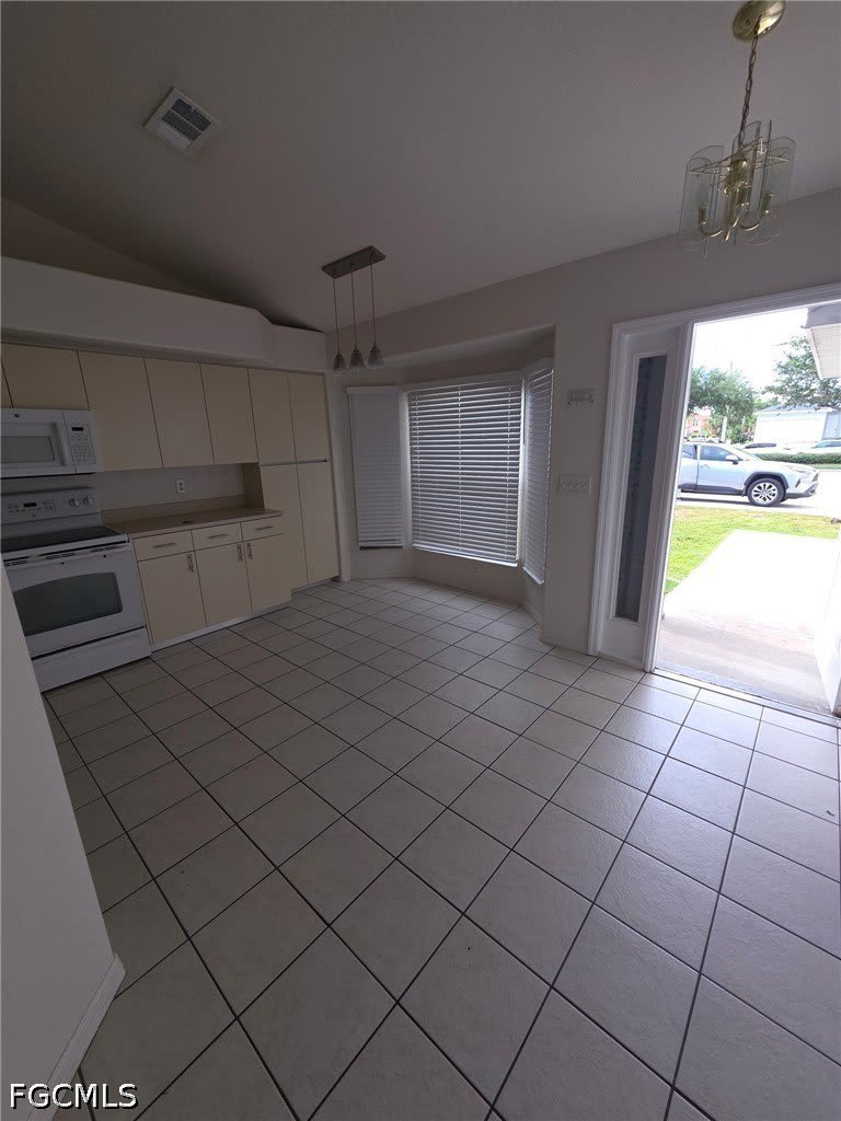 910 Cape Coral Parkway W – photo 3