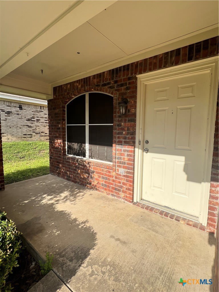 607 Olaf Drive – photo 2
