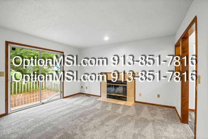 103 SE Greystone Drive – photo 4