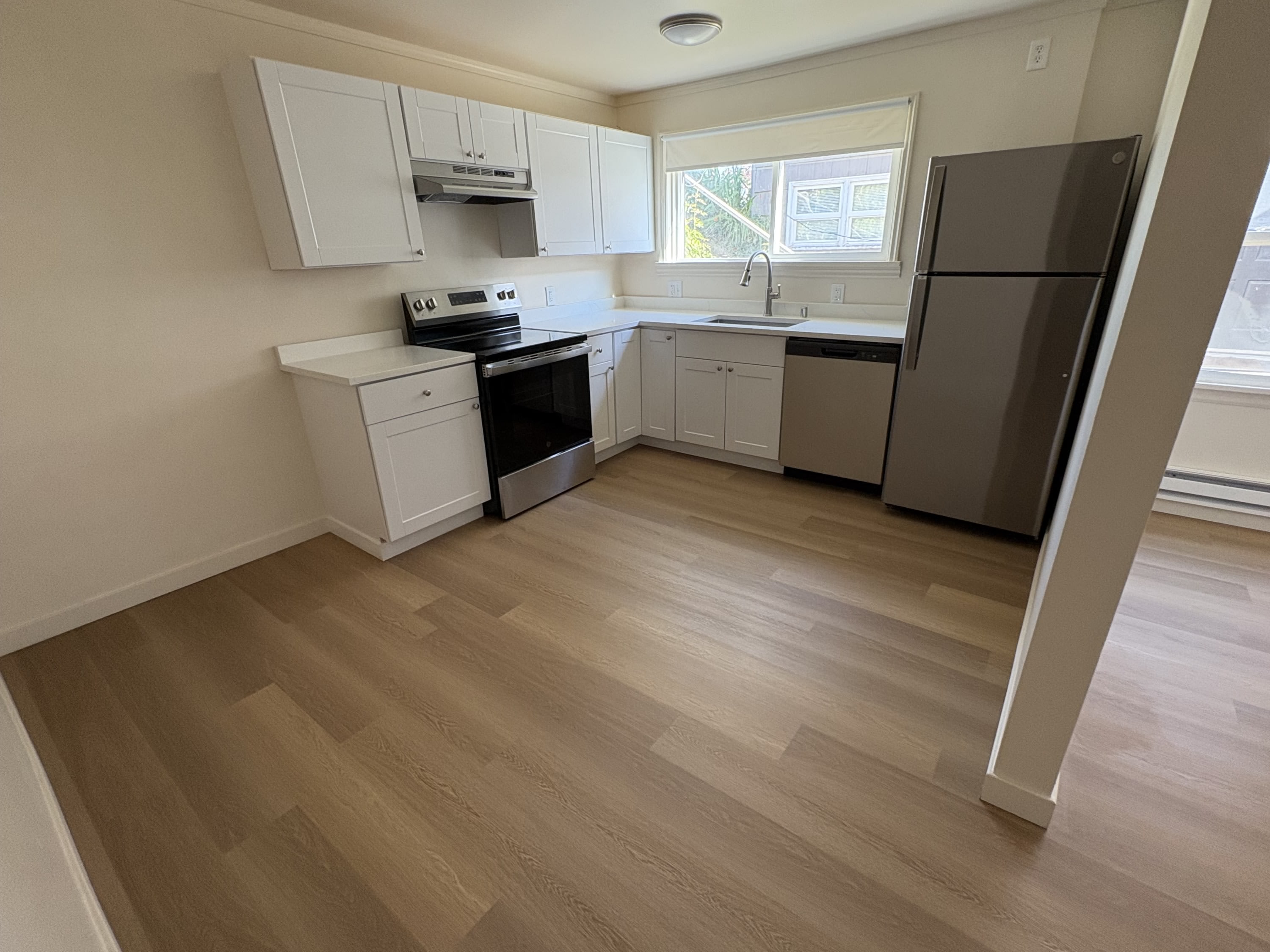 3411 33rd Avenue West – photo 3