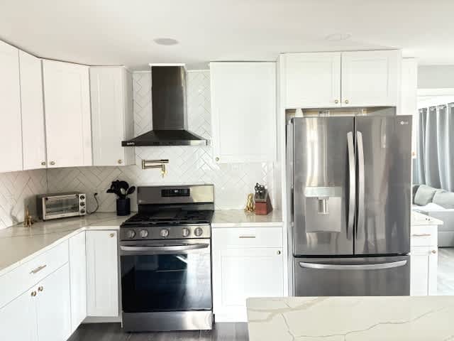 5224 Woodlawn Street – photo 1