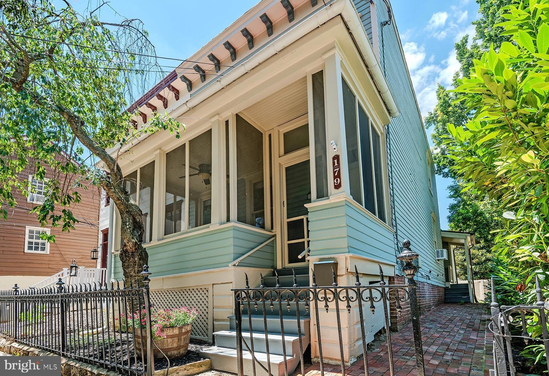 179 GREEN Street – photo 2