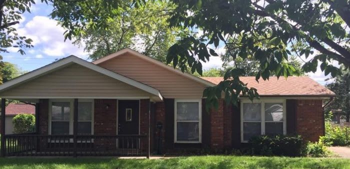 1107 Warwick Drive – photo 1