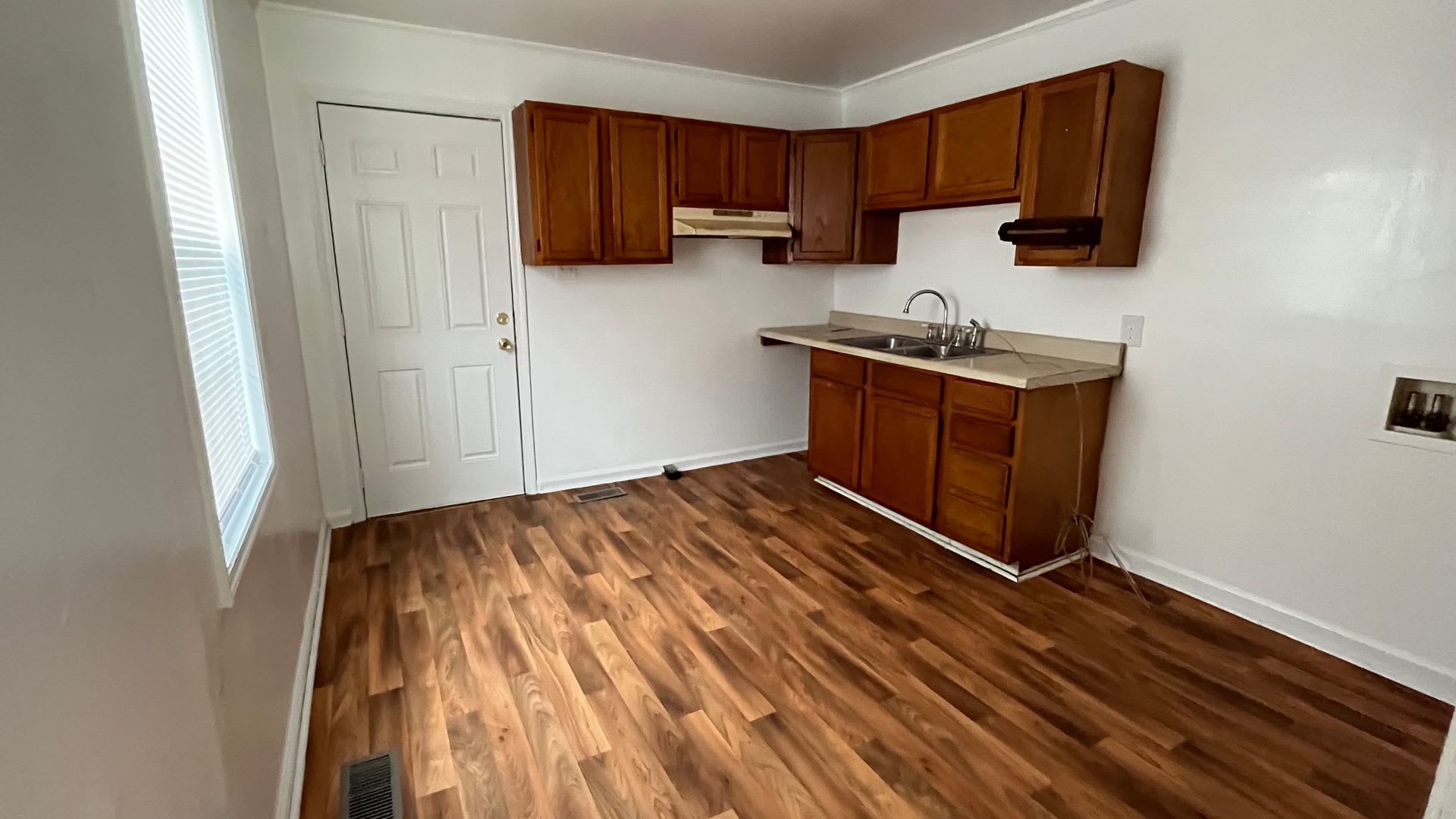 2221 Briarfield Rd. – photo 5