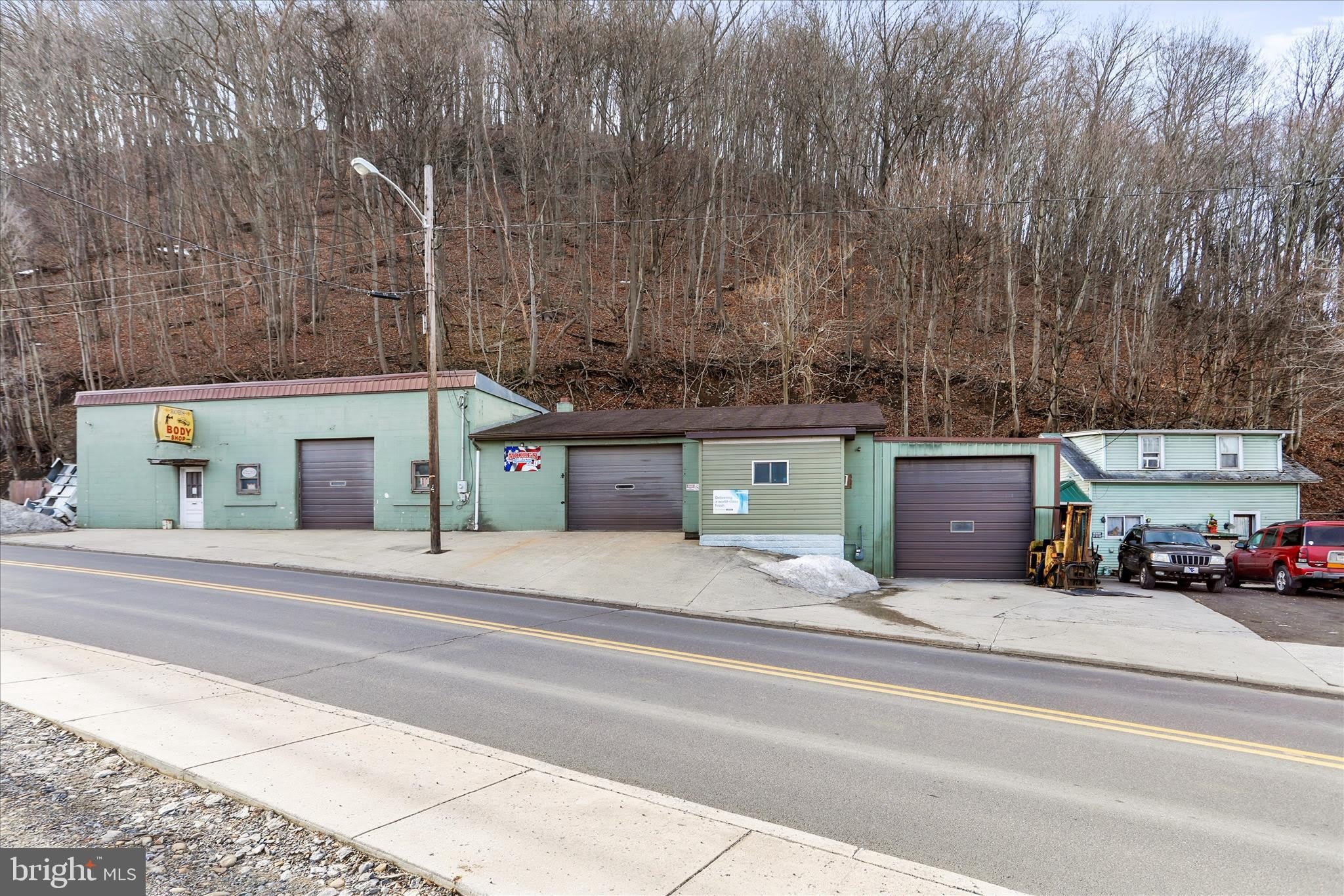 250 ARMSTRONG Street – photo 1