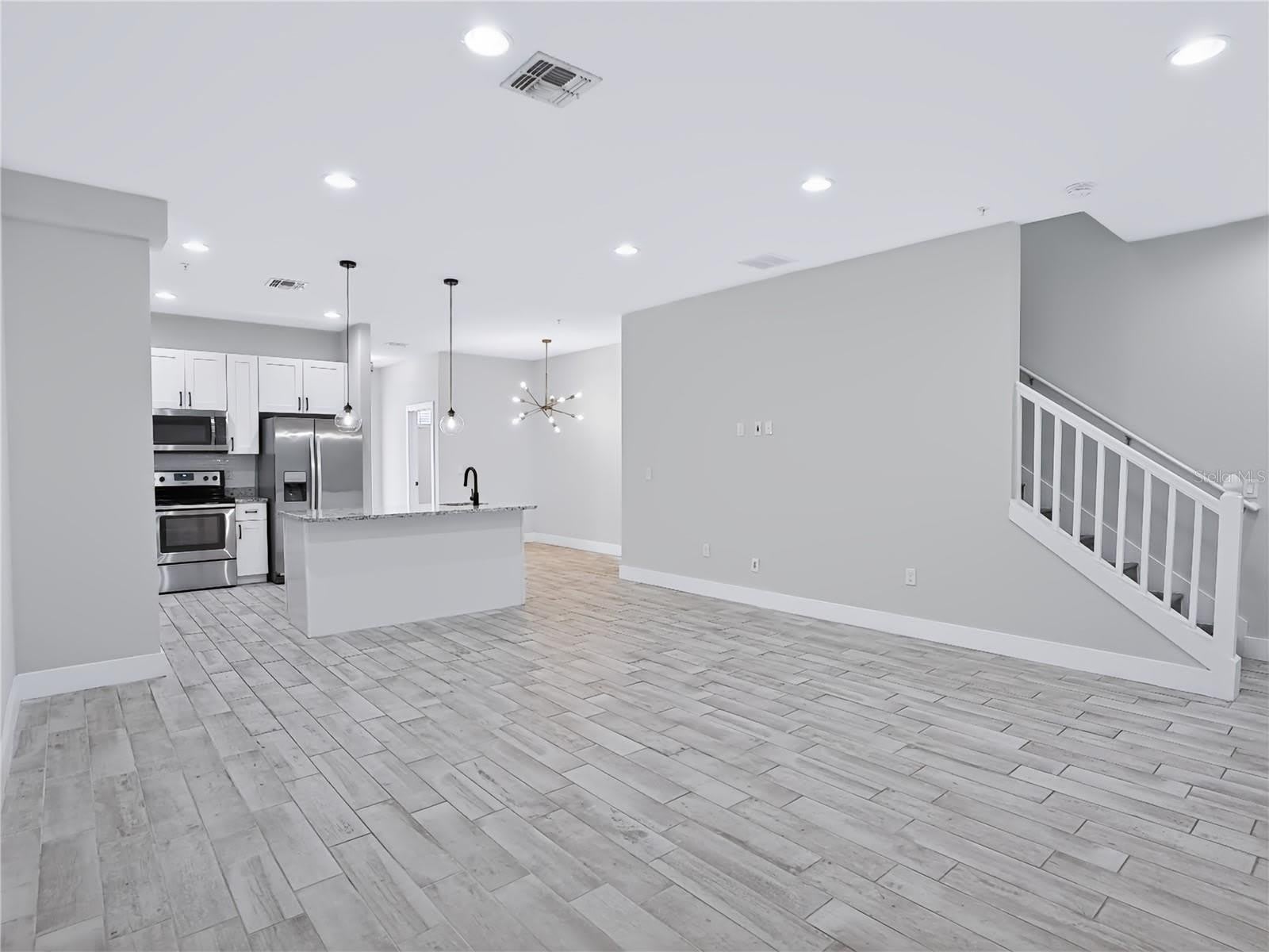 2233R E KALEY Avenue – photo 2