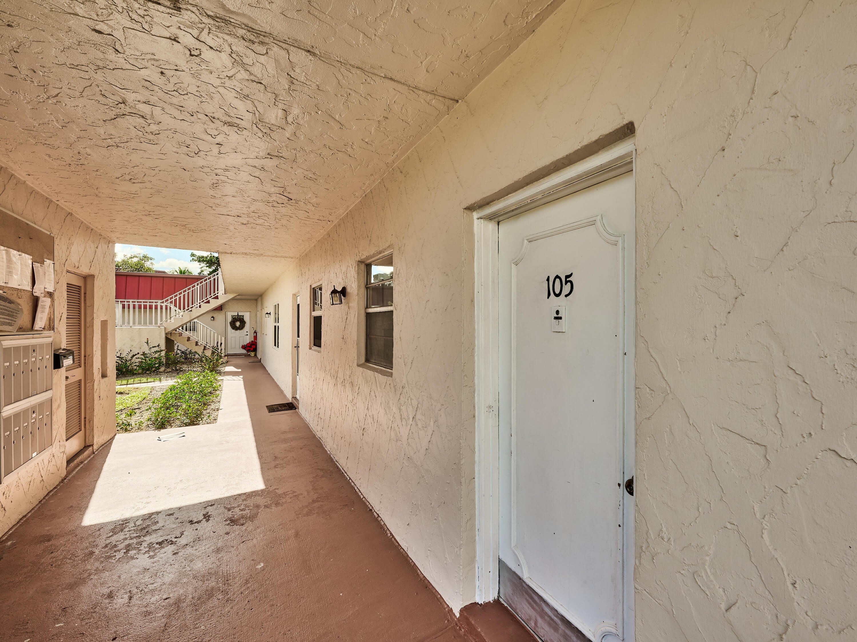 12021 W Greenway Drive – photo 2