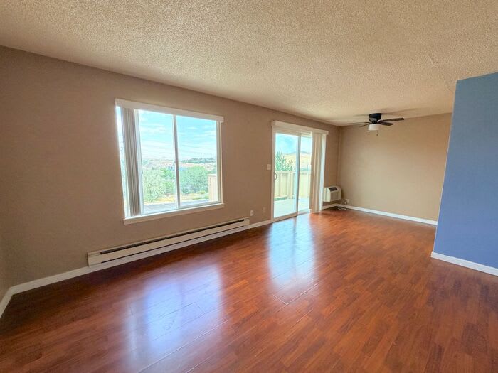 3951 Clear Acre Lane – photo 2